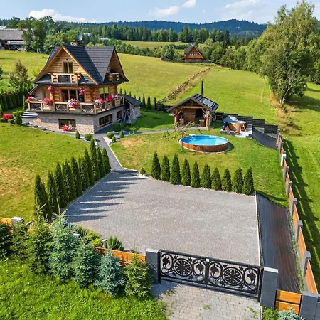 Luxury Villa, Pool, Sauna, Jacuzzi 別荘 ノヴィ・タルク